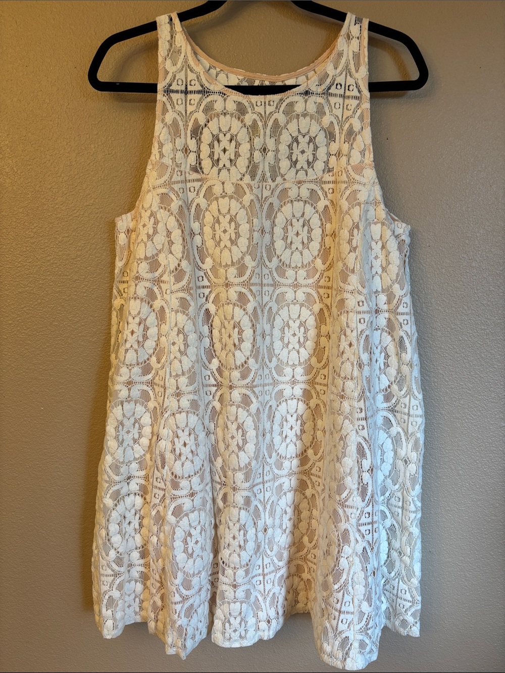 Free People MEDIUM Boho Ivory Lace Sleeveless Mini Shift Swing Dress Nude Lining